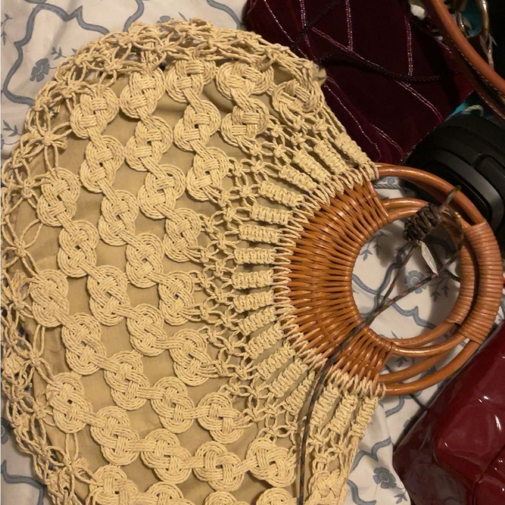 Elegant Cream Woven Handbag